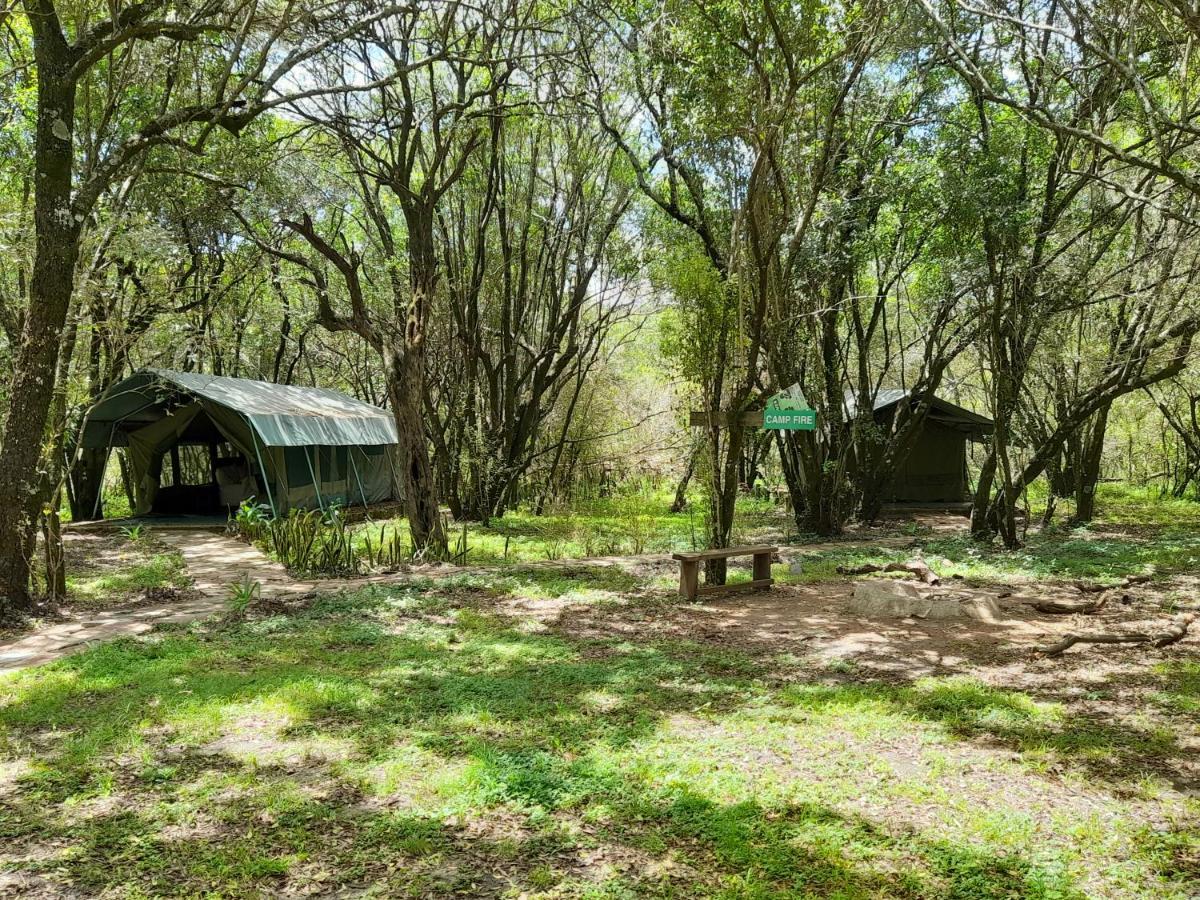 Leruk Maasai Mara Camp Hotel Sekenani ภายนอก รูปภาพ